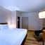 Holiday Inn Express Hotel & Suites King Of Prussia