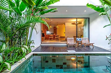 Premier Umalas Villas