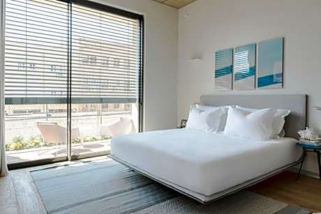 Two-Bedroom Suite with Balcony