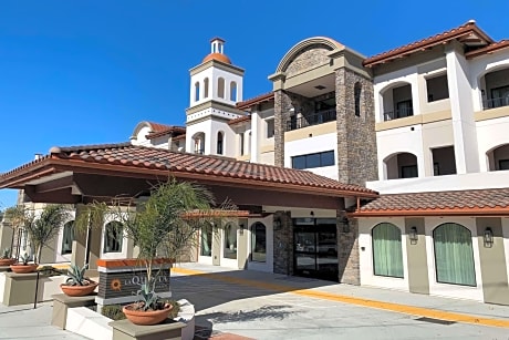 La Quinta Inn & Suites by Wyndham Santa Cruz
