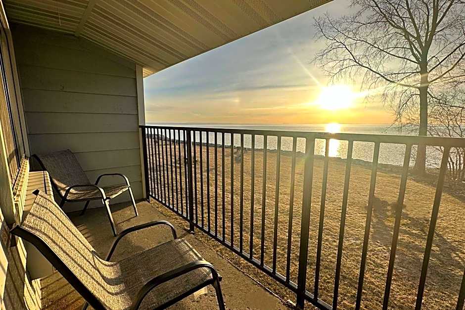 AmericInn by Wyndham Menominee