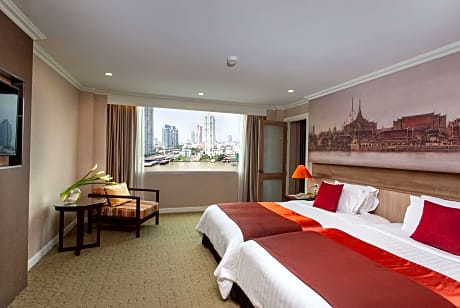 2 Twin Bed Rive View Royal Thai Suite