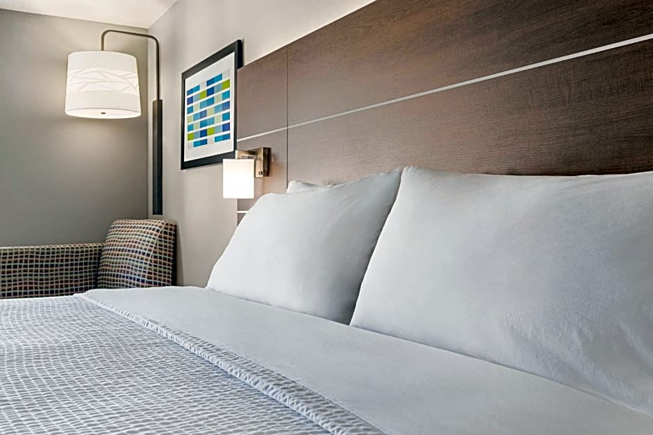 Holiday Inn Express Hotel & Suites Anniston/Oxford By IHG