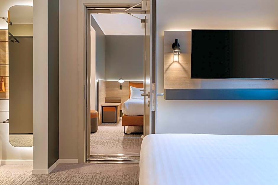 Moxy by Marriott Berlin Ostbahnhof