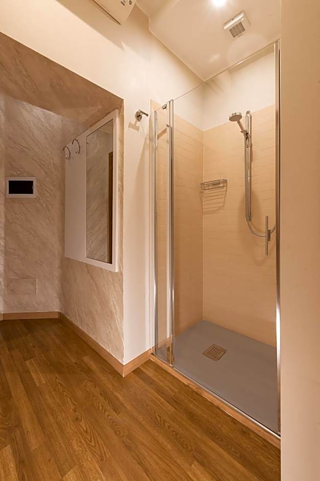 Top Floor Colosseo Guesthouse