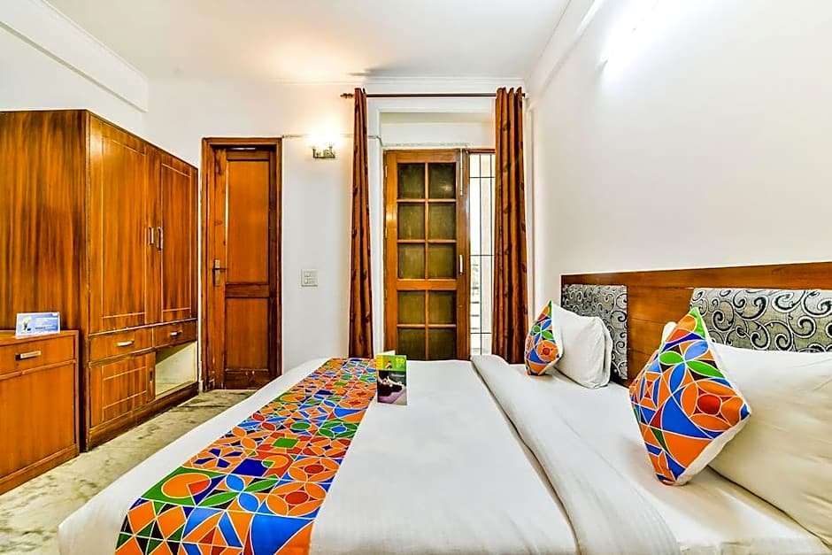 FabHotel Starr Residency – Gurgaon, NY