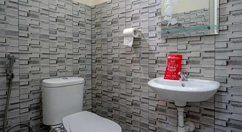 RedDoorz @ Jalan Raya Kaliwungu Selatan Kendal