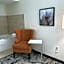 La Quinta Inn & Suites by Wyndham Milwaukee South West New Berlin