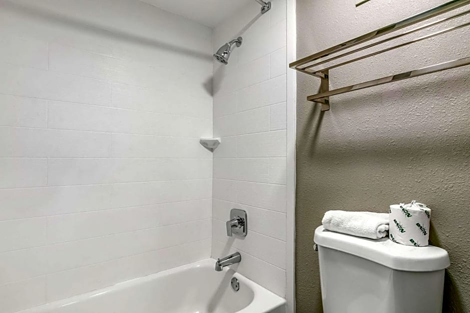 Clarion Inn Murfreesboro