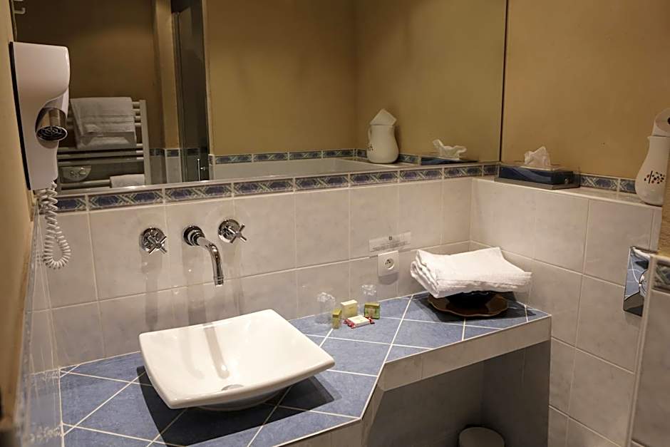 Logis Auberge du Barrez