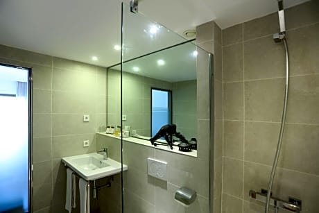 Double Room, Balcony, City View (2 Twin Beds)