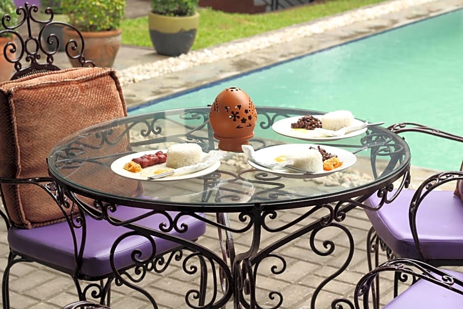 Purple Tree Bed and Breakfast