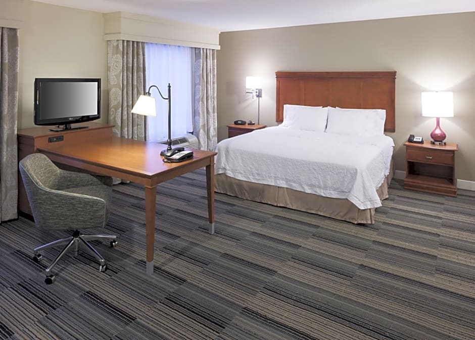 Hampton Inn & Suites Davenport