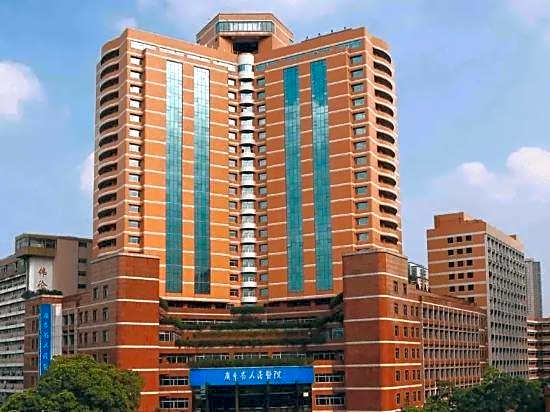 Cheng'ai Business Hotel (Provincial People's Hospital Zhonghua Square Branch)