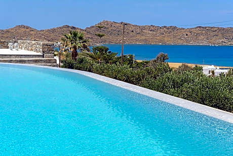 Kymo Luxury Suites Paros