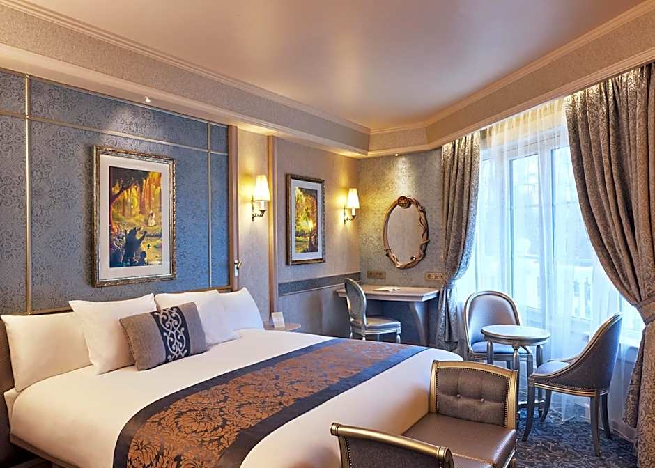 Disneyland® Hotel