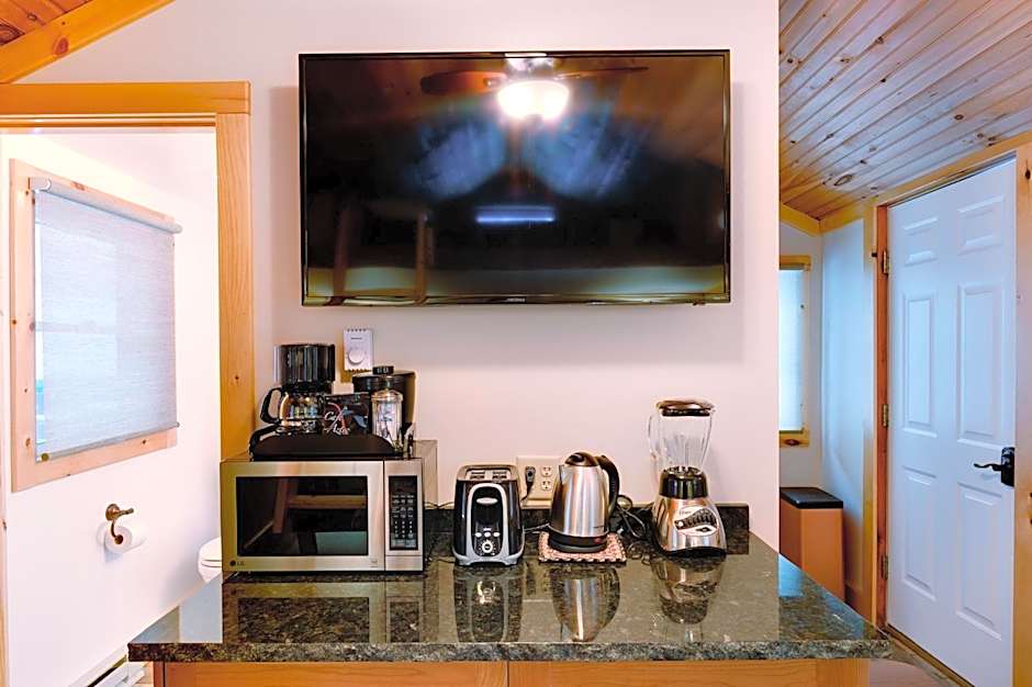 Cobble Mountain Lodge
