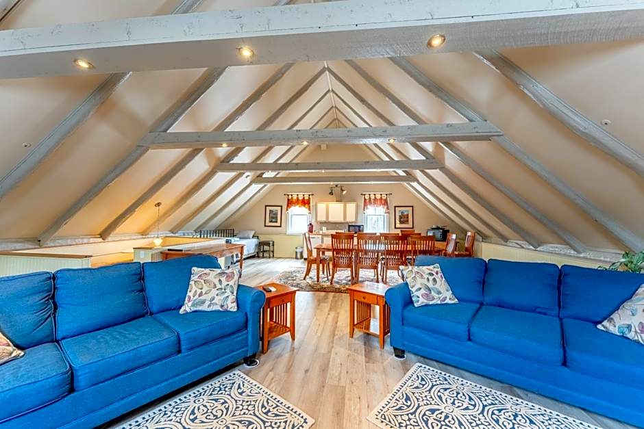 Dominion Hill Country Inn