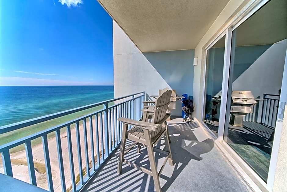OCEAN FRONT CONDO w INCREDIBLE VIEWS