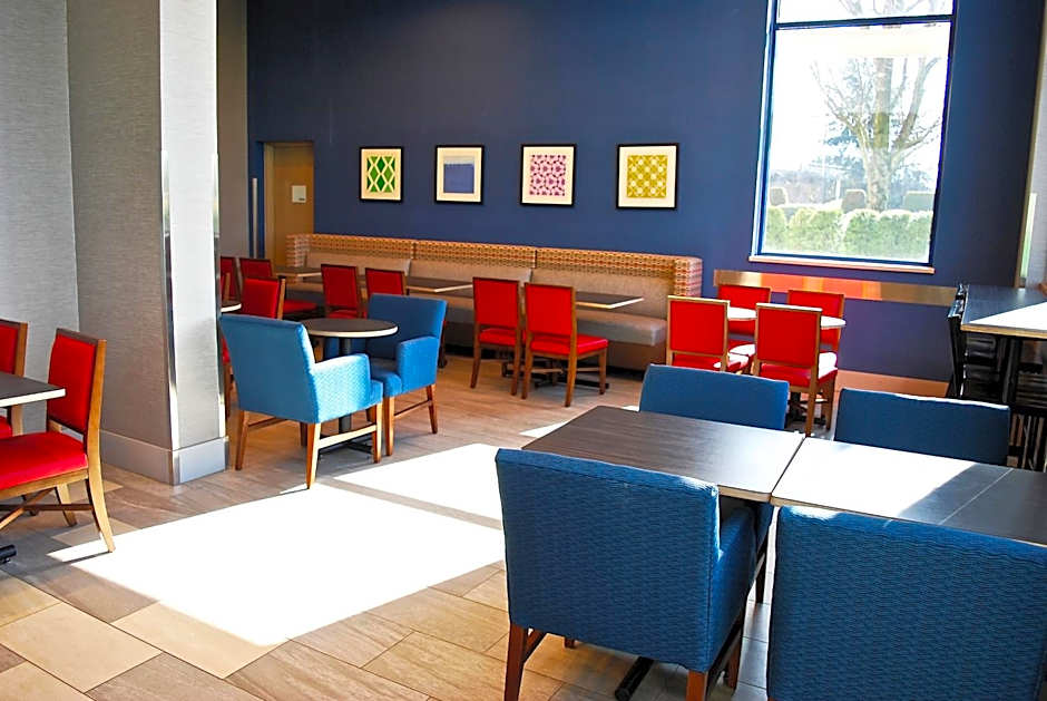 Holiday Inn Express Vancouver Airport-Richmond By IHG