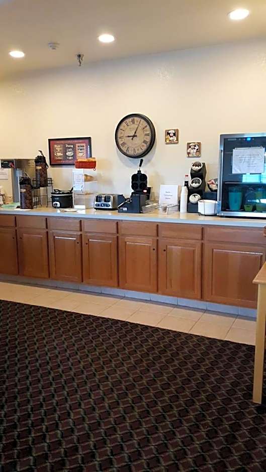 Herington Inn and Suites