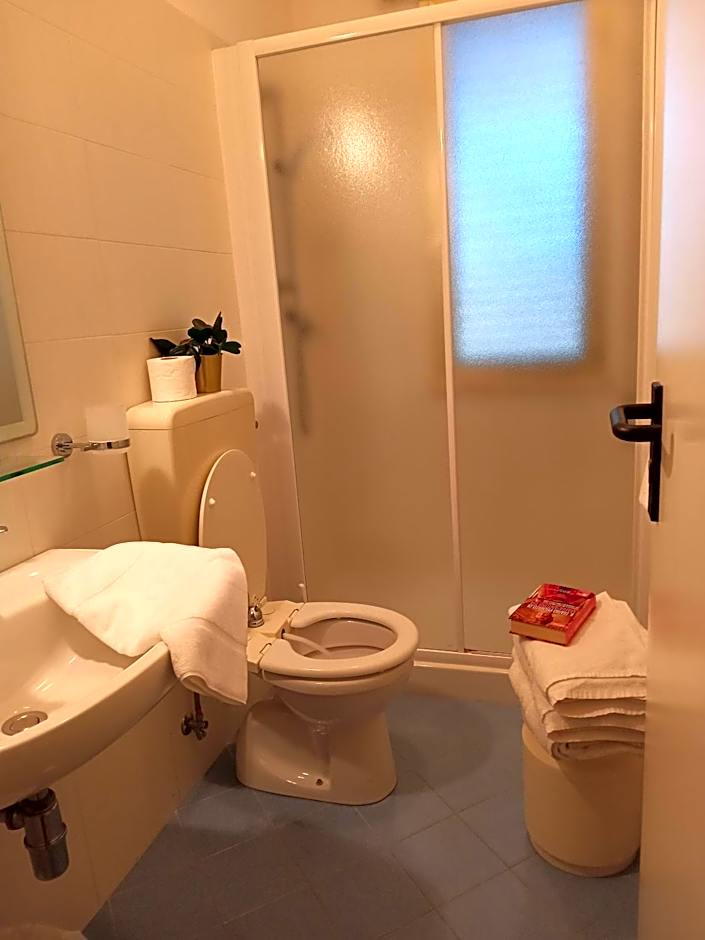 WuHostel