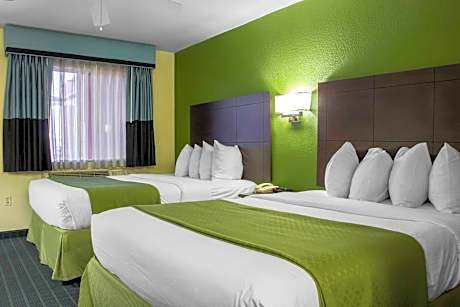 Queen Room with Two Queen Beds - Non-Smoking