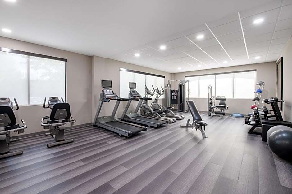 Staybridge Suites Atlanta Airport By IHG