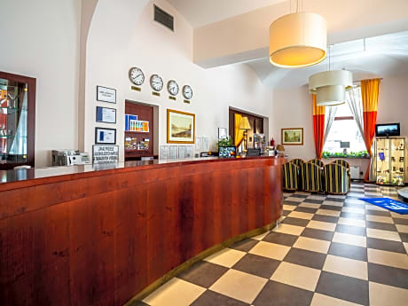 EA Hotel DownTown
