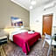Nautilus Hotel