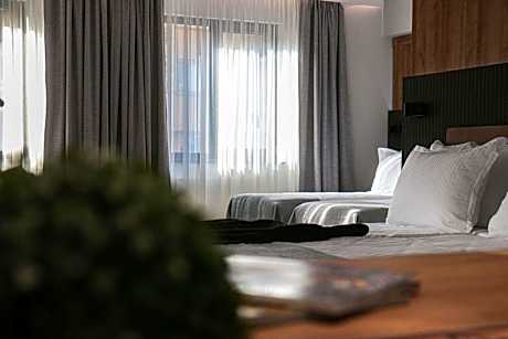 Junior Suite with One Double and Two Single Beds - Non-Smoking