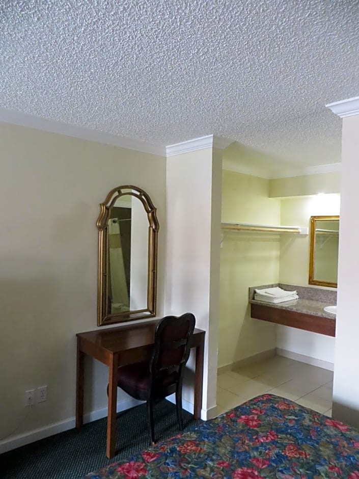 National Inn Garden Grove