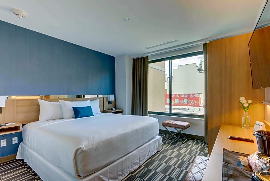 Microtel Inn by Wyndham Long Island City