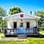 Aux Pignons Rouges Camping & Chalets