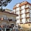 Hotel Cosmos