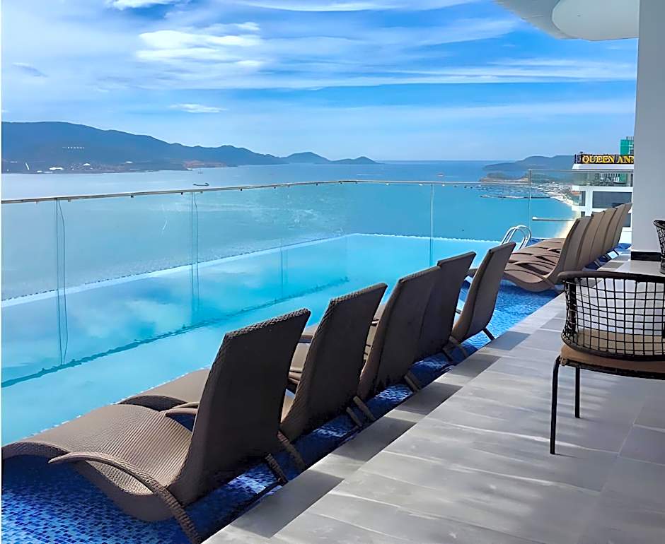 Majestic Premium Hotel