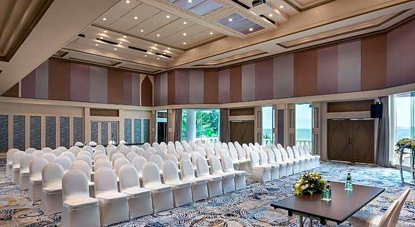 Pullman Pattaya Hotel G