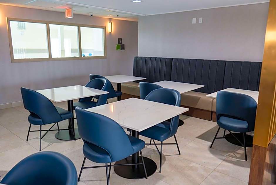 La Quinta Inn & Suites by Wyndham Dallas Mesquite