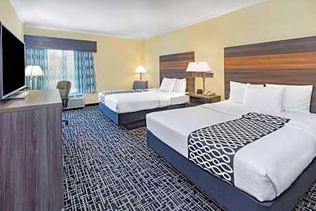 Deluxe Queen Room with Two Queen Beds