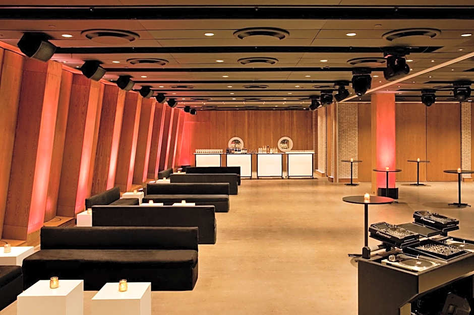 Dream Downtown by Hyatt