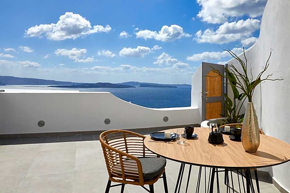 Allure Breeze Suites