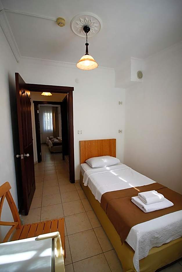 Bonapart Hotel