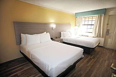 Double Room with Two Double Beds - Non-Smoking