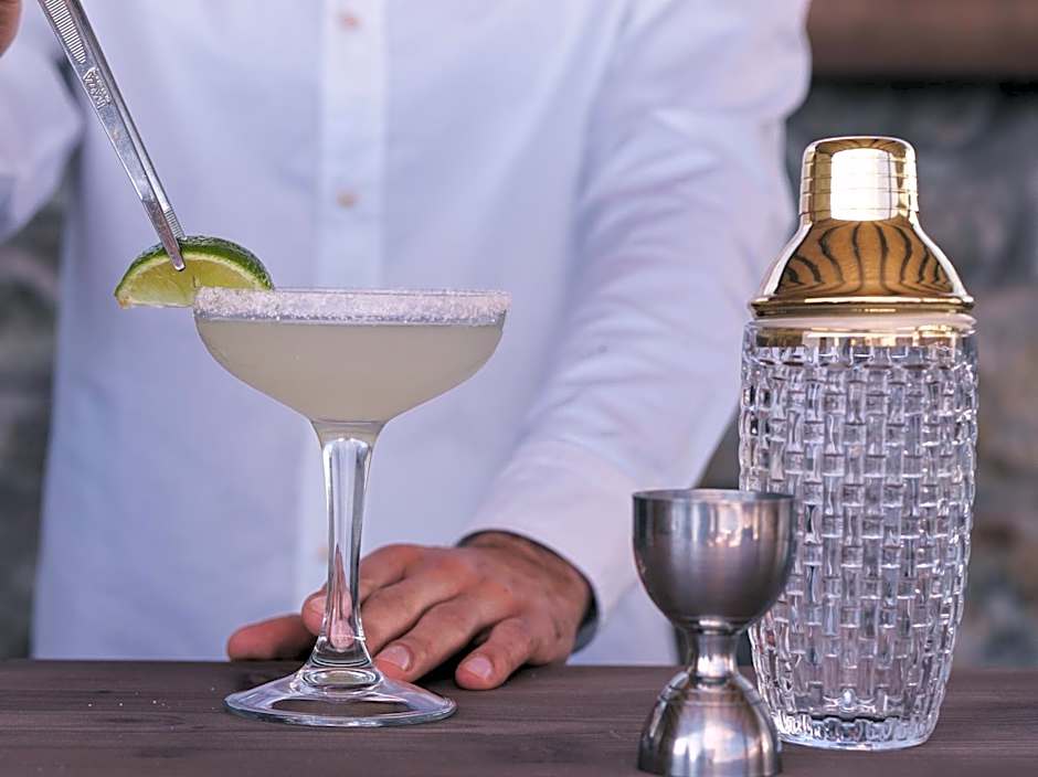 Ezio Bo Luxury Living