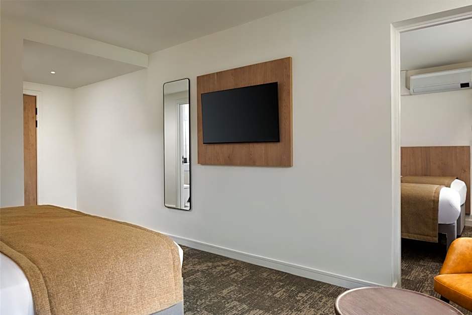 Super 8 by Wyndham Durham