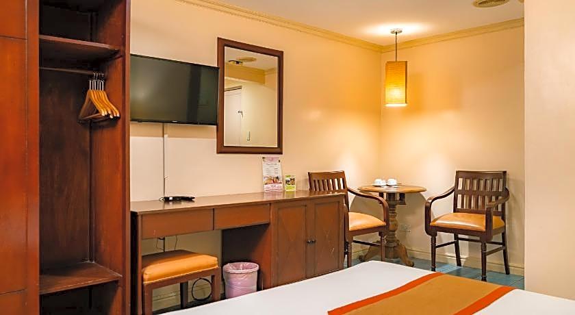 Crown Regency Residences Davao Hotel