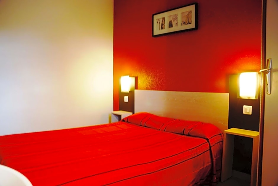 Brit Hotel Essentiel Sète / Balaruc