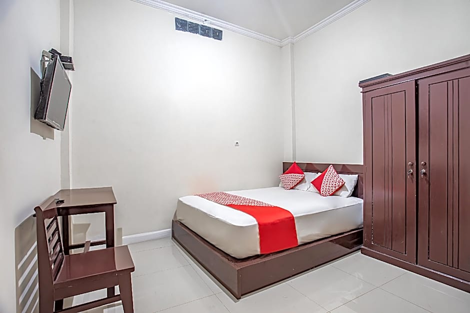 OYO 93477 Almahyra Guest House Syariah