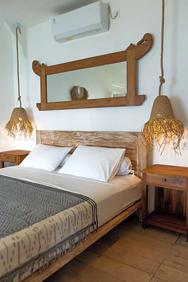 Villa Ayunan 3 BR on Bingin Beach