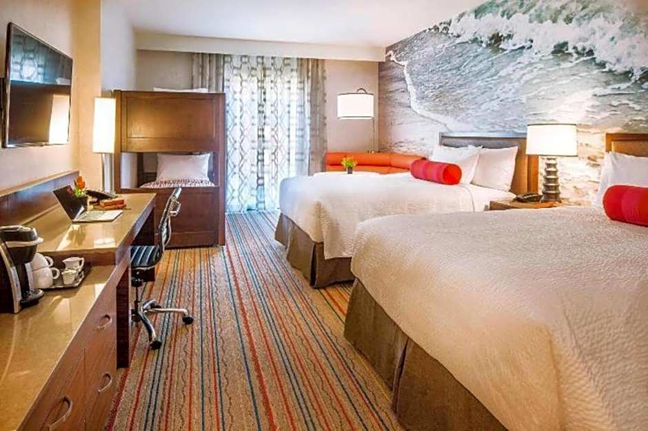 Courtyard by Marriott Anaheim Theme Park Entrance